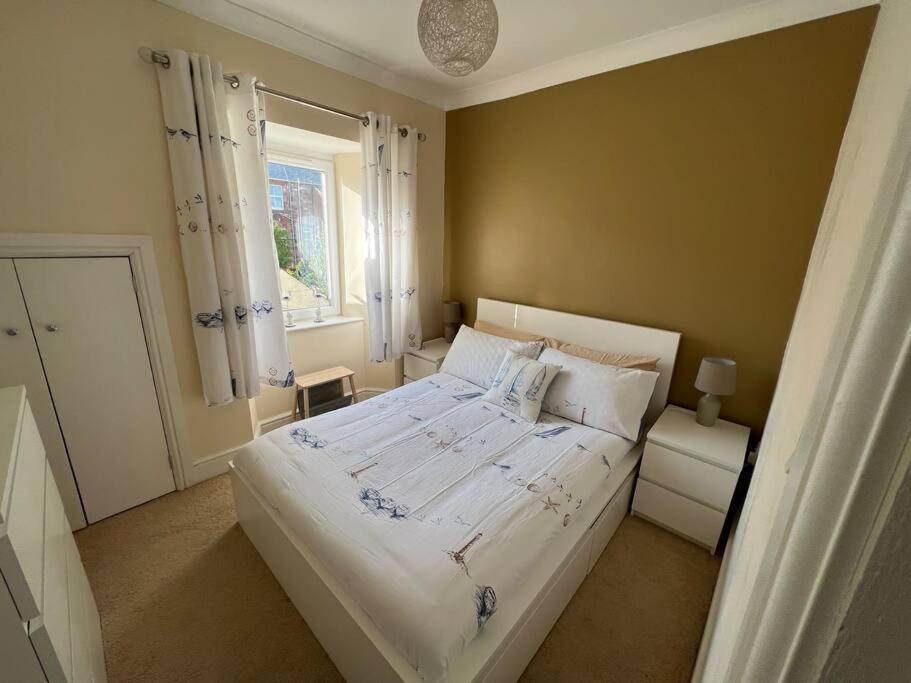 Fantastic 3 Bedroom Holiday Home Millport Eksteriør bilde