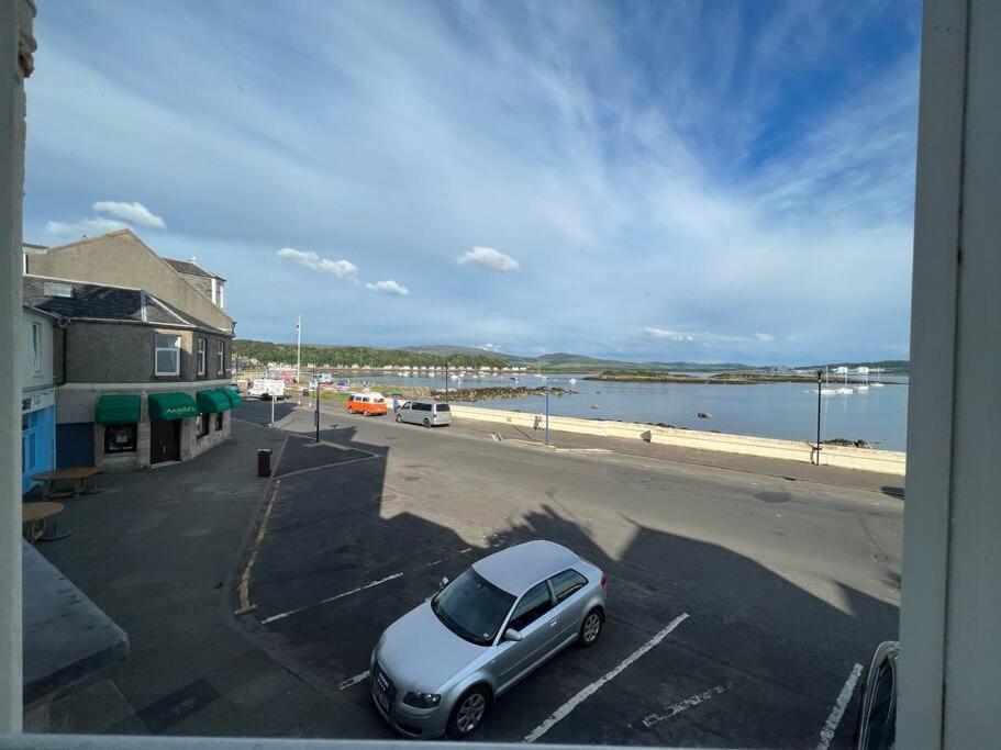 Fantastic 3 Bedroom Holiday Home Millport Eksteriør bilde