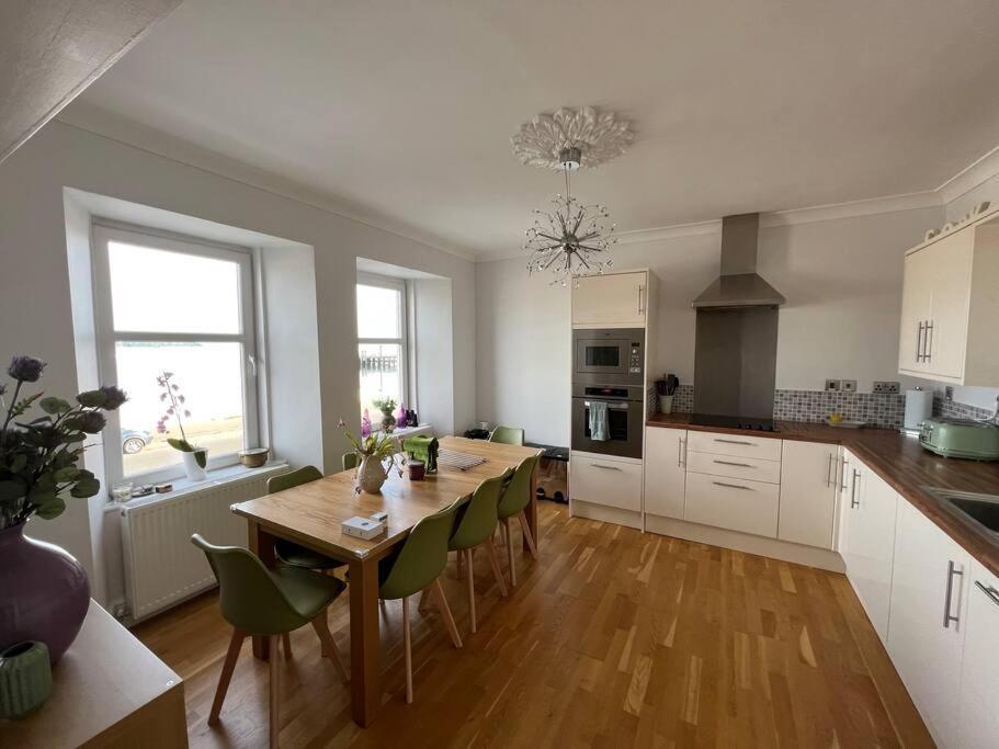 Fantastic 3 Bedroom Holiday Home Millport Eksteriør bilde